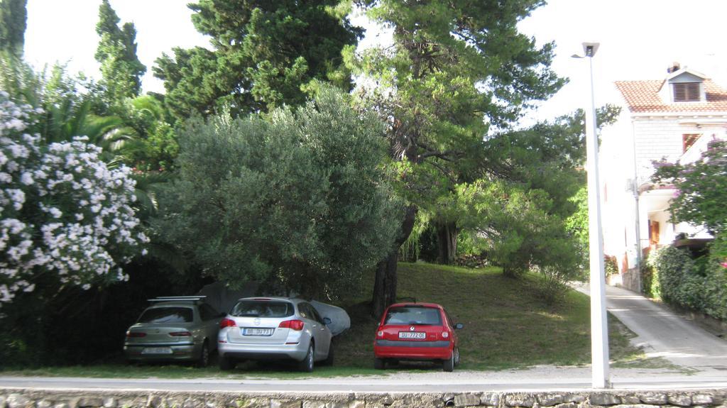 Perun Guest House Mlini Exterior foto