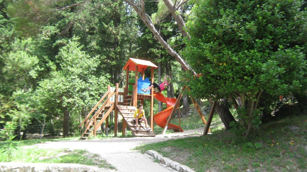 Perun Guest House Mlini Exterior foto